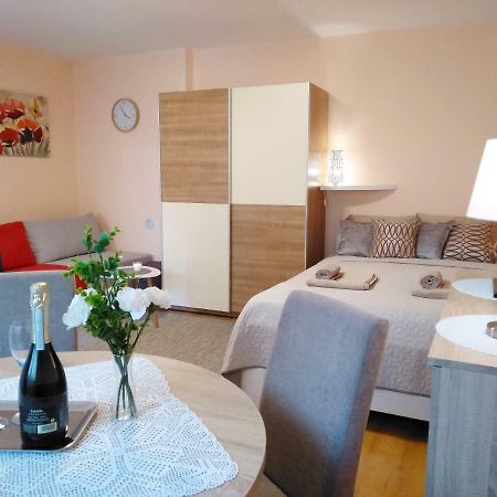 Sunray Studio Apartment Загреб Екстериор снимка