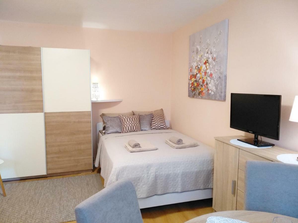 Sunray Studio Apartment Загреб Екстериор снимка