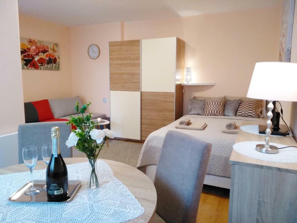 Sunray Studio Apartment Загреб Екстериор снимка