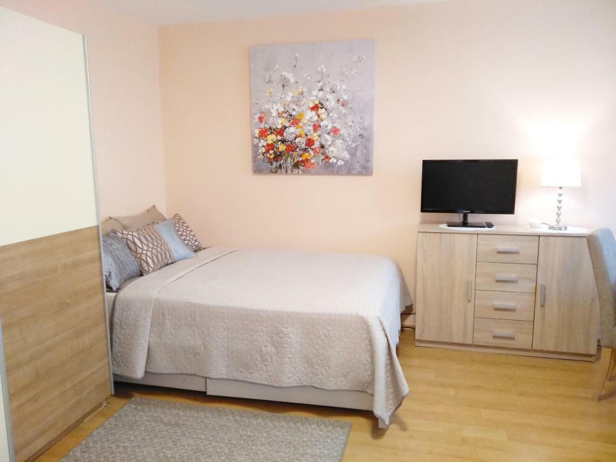 Sunray Studio Apartment Загреб Екстериор снимка